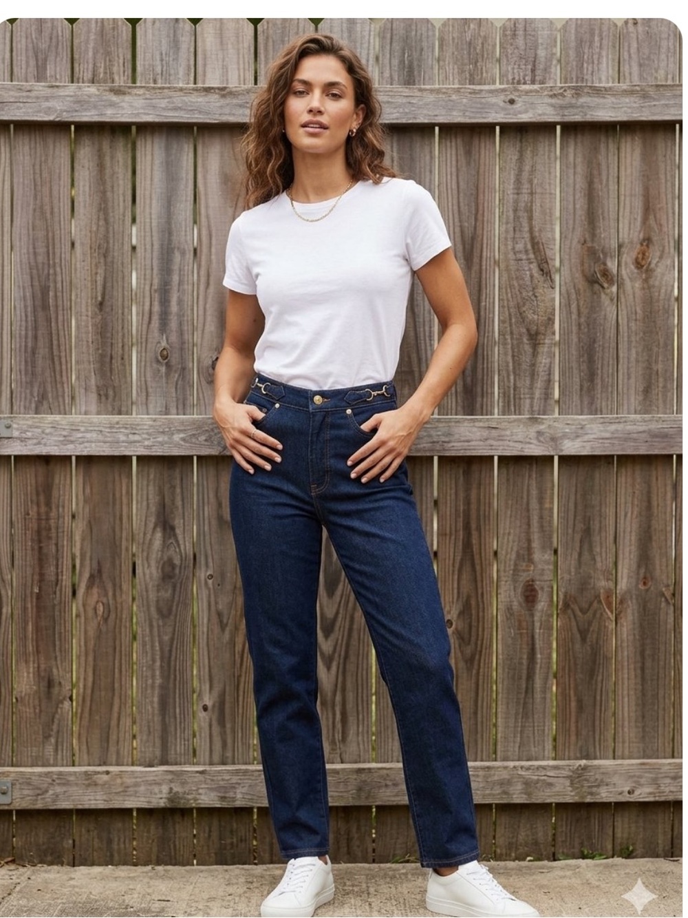 👗Express super high rise mom Jeans in Dark Indigo